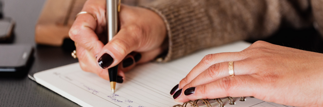 What is the Difference Between a Journal and a Diary?